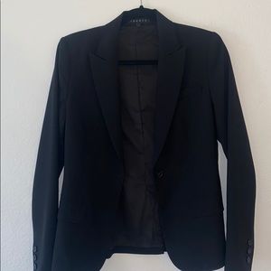 Fitted black Theory blazer